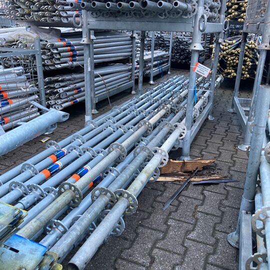 E04RS0107G-Ringscaff-Staender-mit-Rohrverbinder-4-00m-gebraucht.jpg